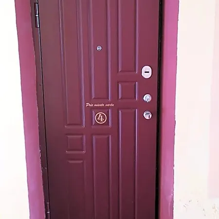 Bed & Breakfast Prie Miesto Vartu 4*