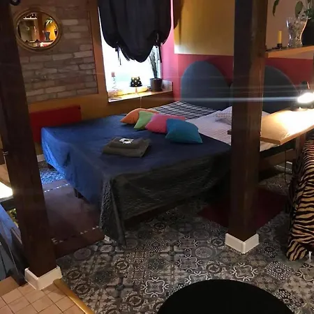 Prie Miesto Vartu Couette-café Vilnius